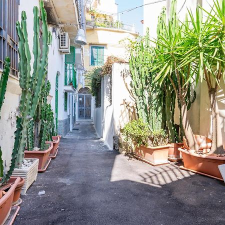 Apartamento Il Borgo Nápoles Exterior foto